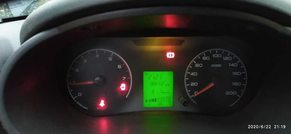 пробег на сегодня + ~2000 км без датчика скорости ездил — Lada Granta