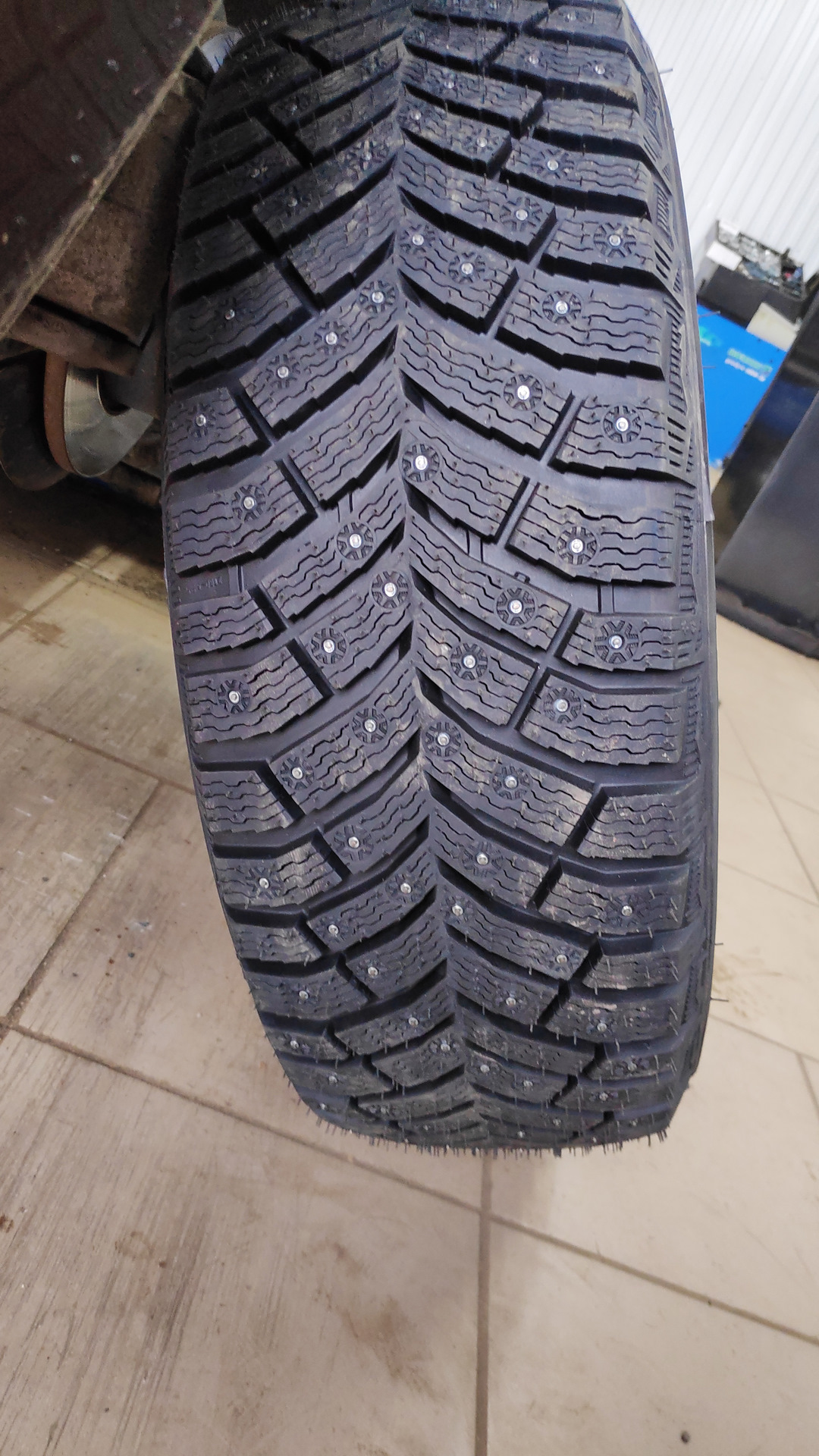 Мишлен айс норд купить. Michelin x-Ice North 4 195/65 r15 95t. Michelin x-Ice North 4. Michelin North 4 195/65/15. Michelin x-Ice North r15.