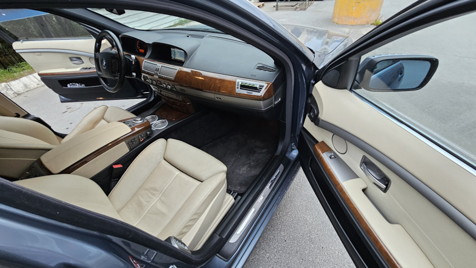 Фото в бортжурнале BMW 7 series (E65/E66)