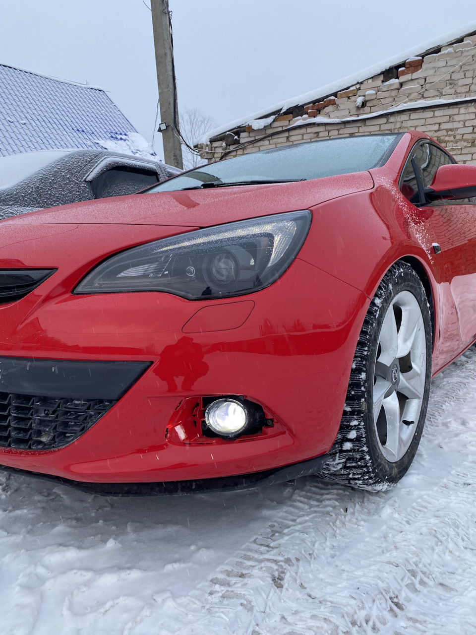 27. Пожалуй нужно освятить машину … — Opel Astra J GTC, 1,4 л, 2013 года |  ДТП | DRIVE2