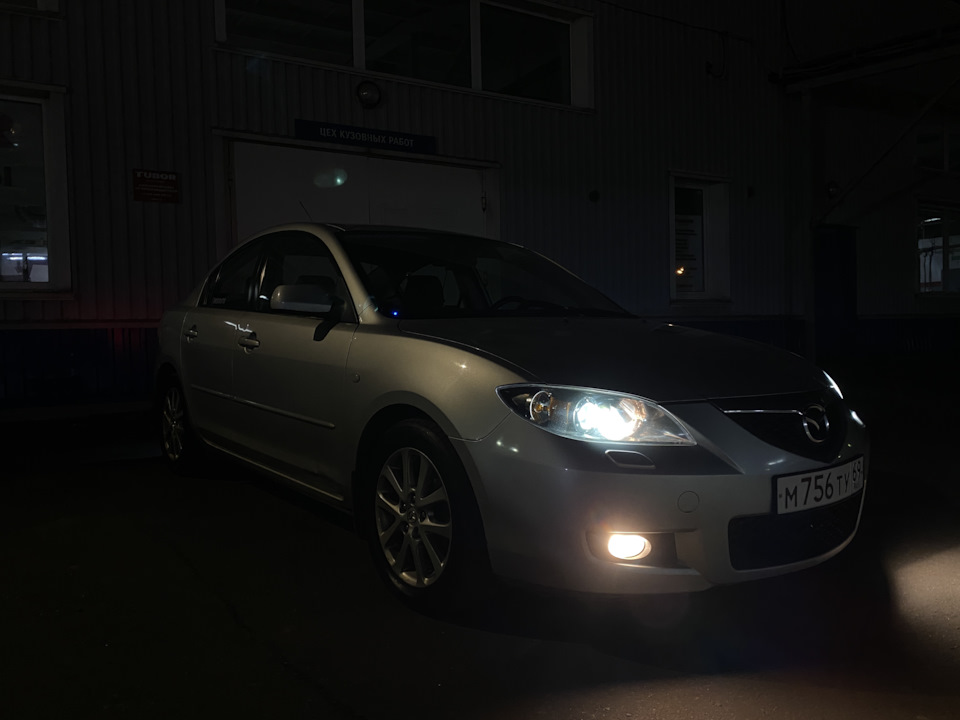 Мазда 3 бк ксенон. Ксенон на мазду 3 2008 года. mazda 6 установка ксенона.