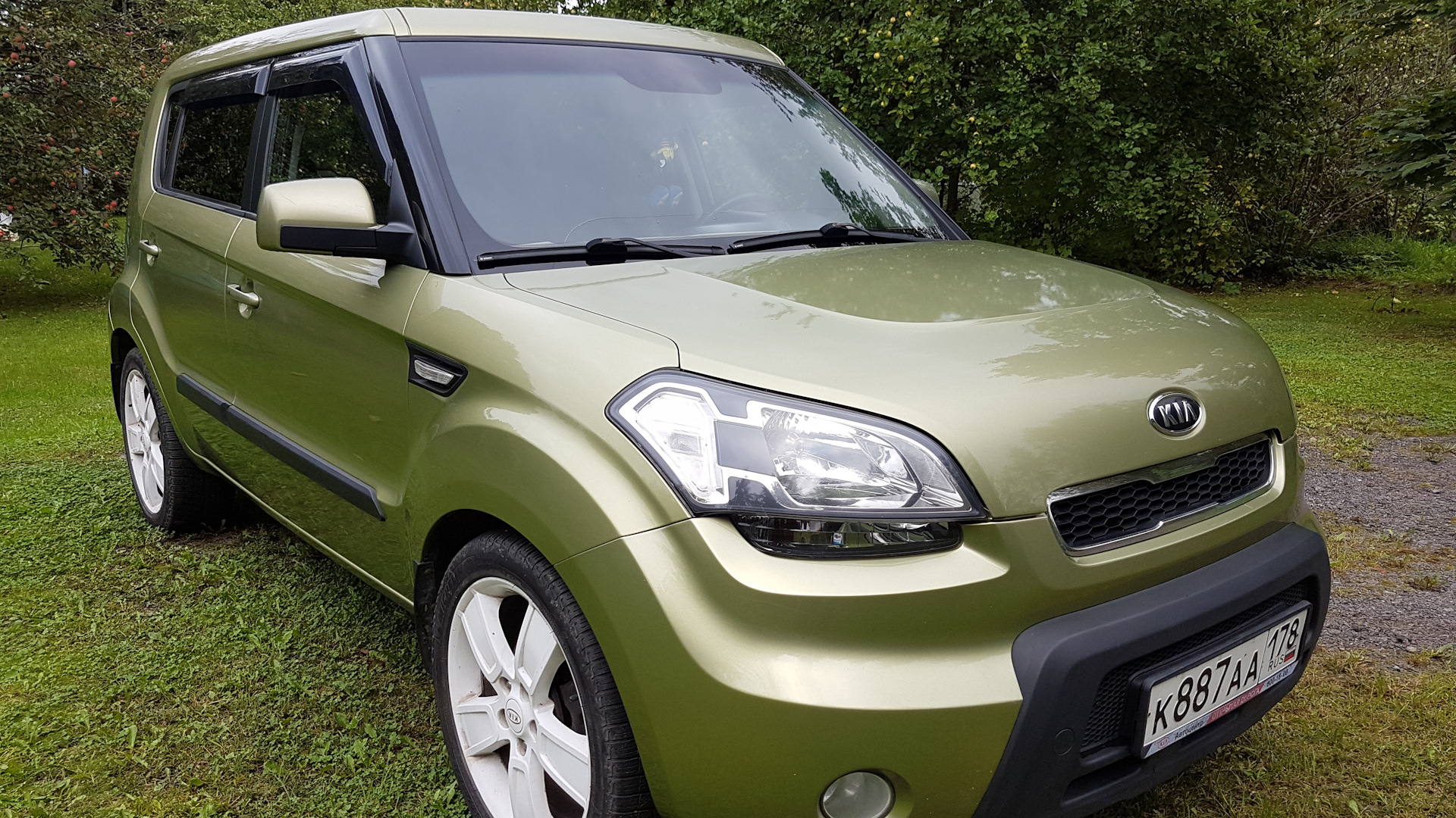 Соул 1.6. Kia Soul 2008 Diva. Kia Soul 2011. Киа соул 1 комплектация Diva. Киа соул изумрудный цвет.