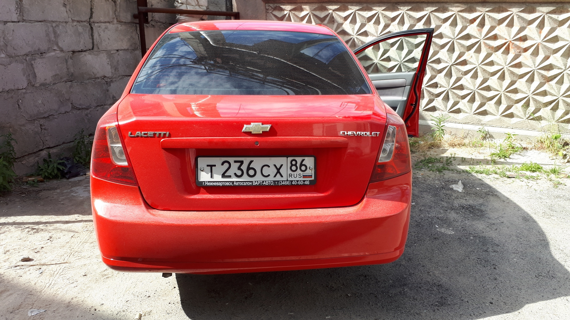 Chevrolet Lacetti Red заднее стекло