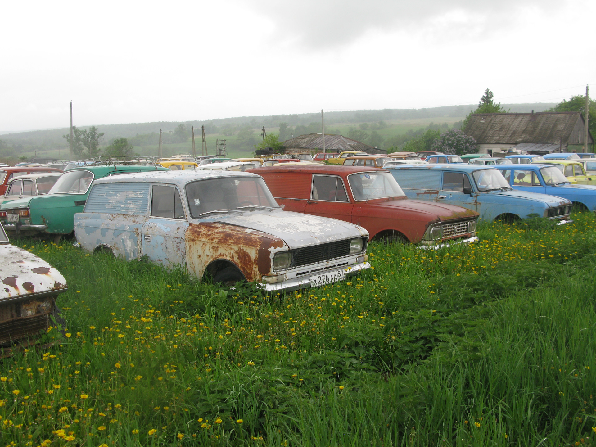 Москвич 427 1968. Автомузей м. ю. Красинца в Черноусово. Лето в Черноусово.