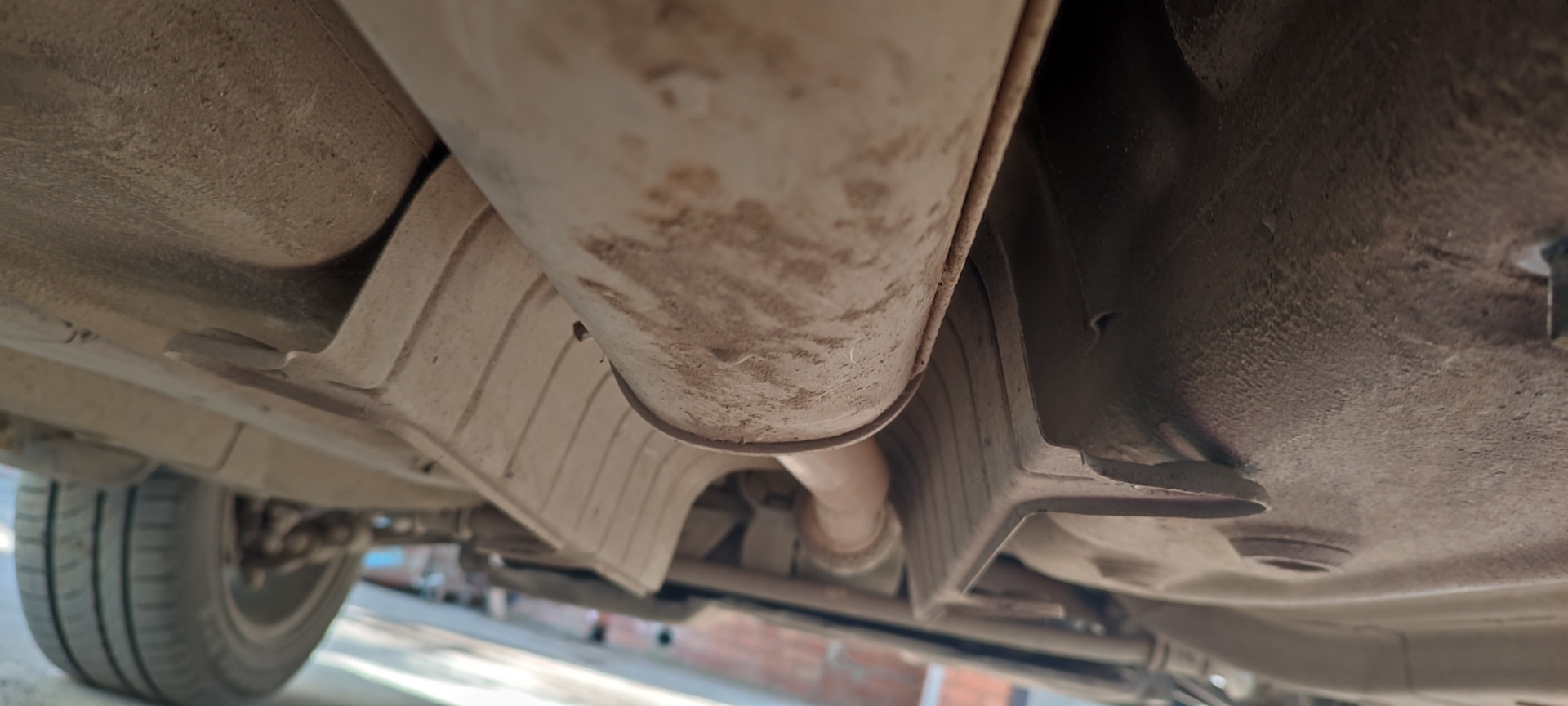 Подтяжка ручника. Ремонт подкатного домкрата Airline. Устранение скрипа ...