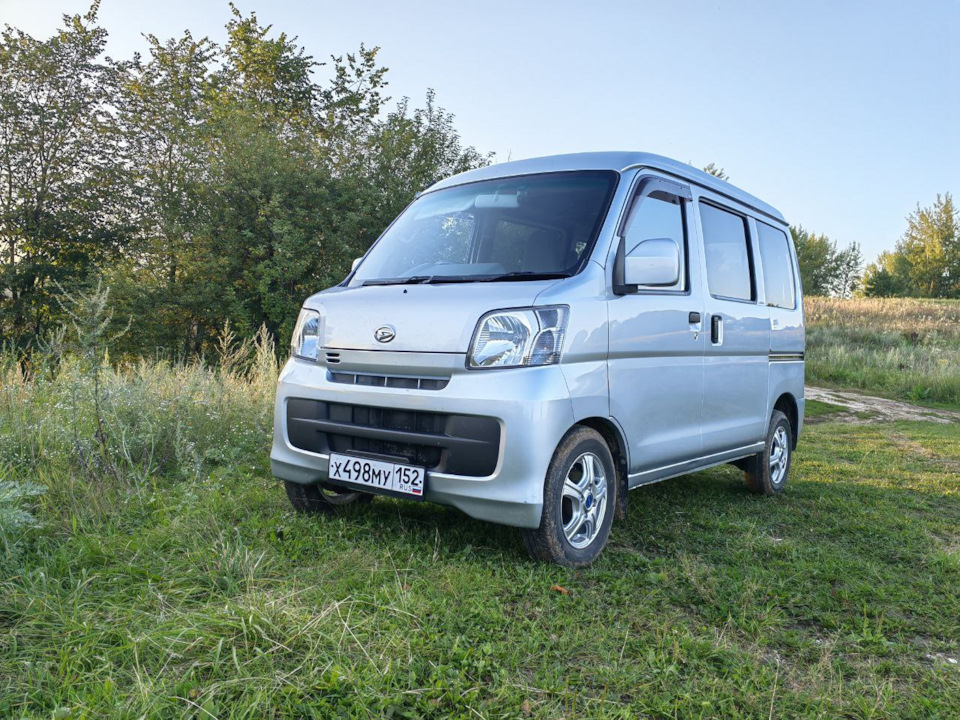 Daihatsu hijet van store 2015