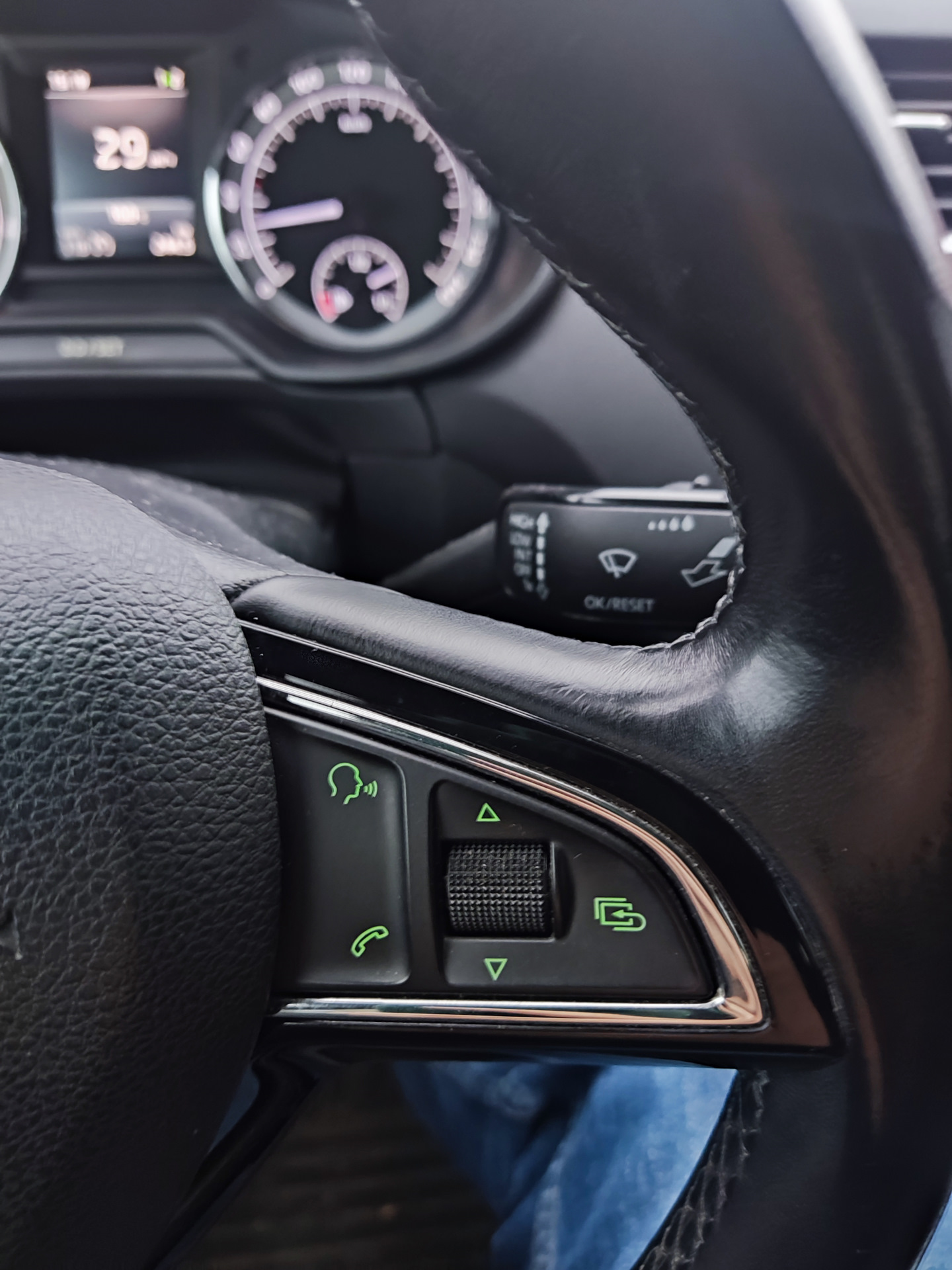 Крутилка на руле — Skoda Octavia A7 Mk3, 1,4 л, 2014 года | поломка ...