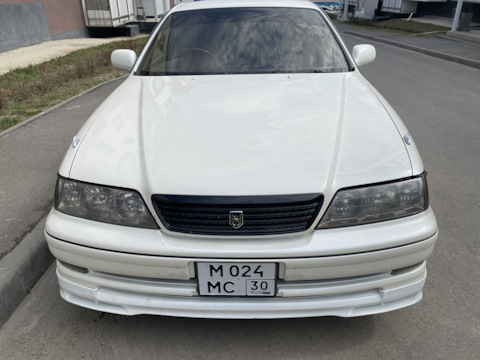 Купить б/у Toyota Mark II VII (X90) 2.0 AT (135 л.с.) бензин автомат в Варгашах: