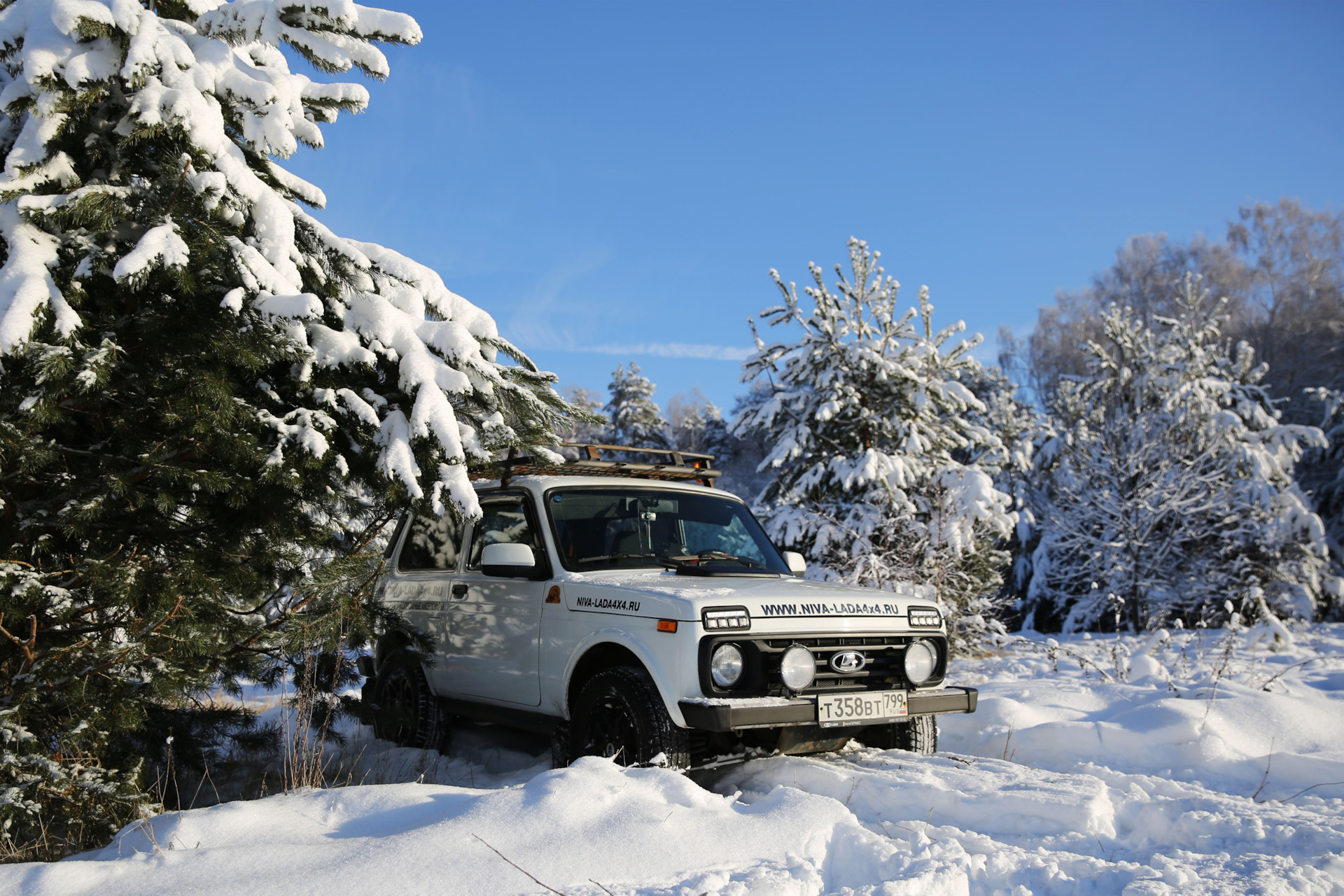 Нива 4x4 по лесам