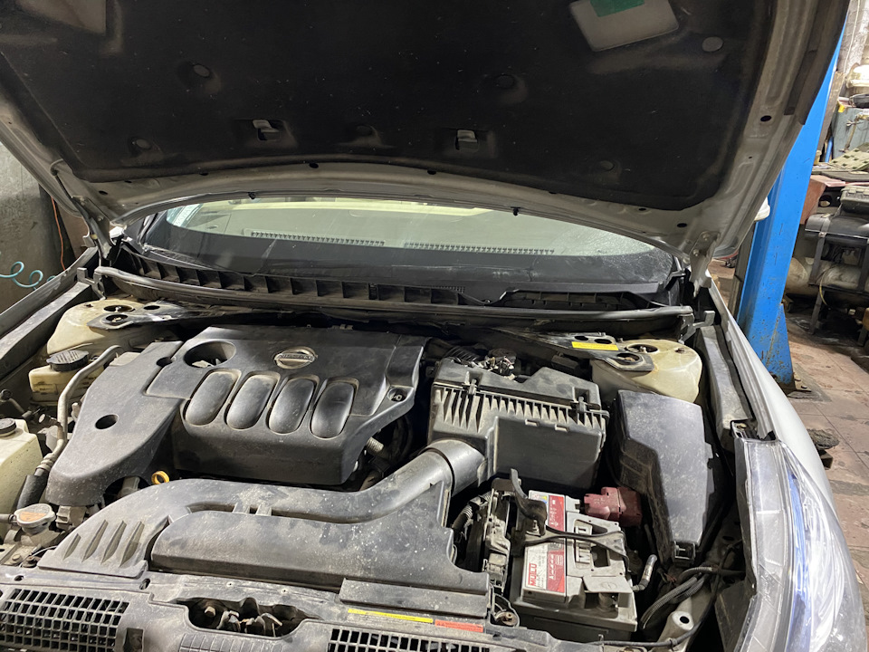 Втулки стеклоочистителя — Nissan Teana (J32), 2,5 л, 2011 года | своими ...