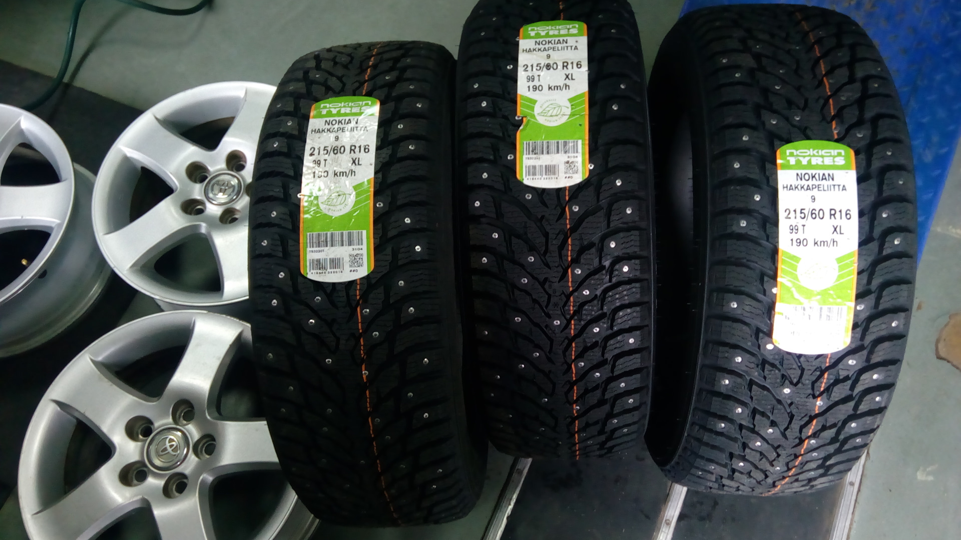 Nokian tyres hakkapeliitta 9. Шина нокия хакапелита 9. Nokian r3. Nokian Hakkapeliitta 9 Treadwear. Nokian Tyres Hakkapeliitta 9 ДОТ код.