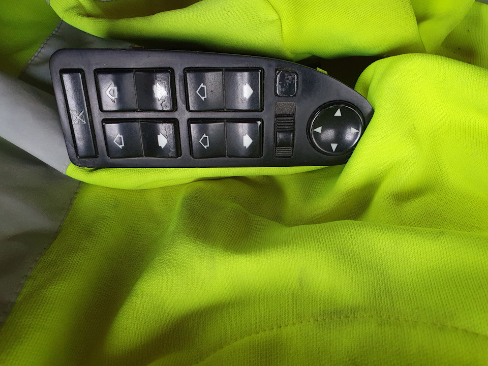 Фото в бортжурнале BMW 5 series (E39)