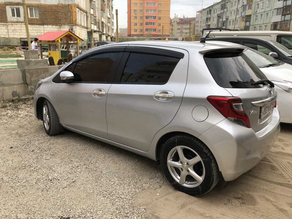 спойлер vitz 130