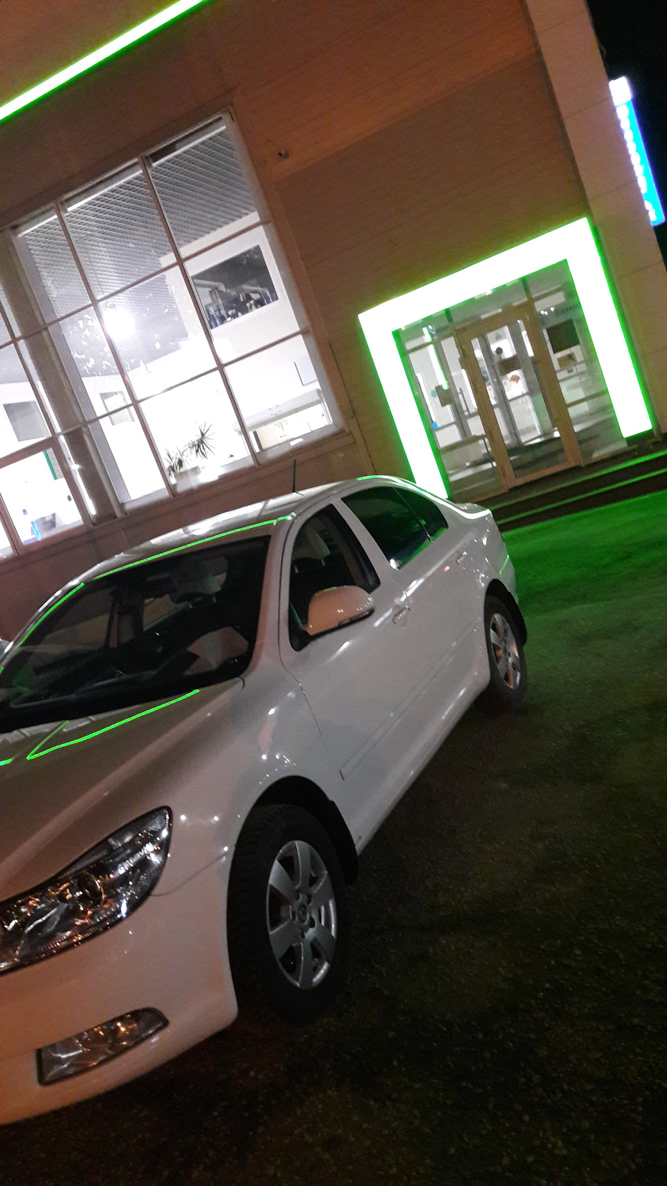 Неприятность в отпуске и счастливое ее решение! — Skoda Octavia A5 Mk2, 1,6  л, 2013 года | страхование | DRIVE2