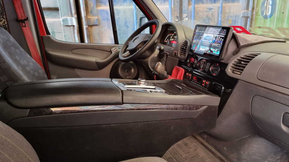 Подлокотник на Sprinter W903 CDI от BMW F02 7 SERIES! — Mercedes-Benz ...