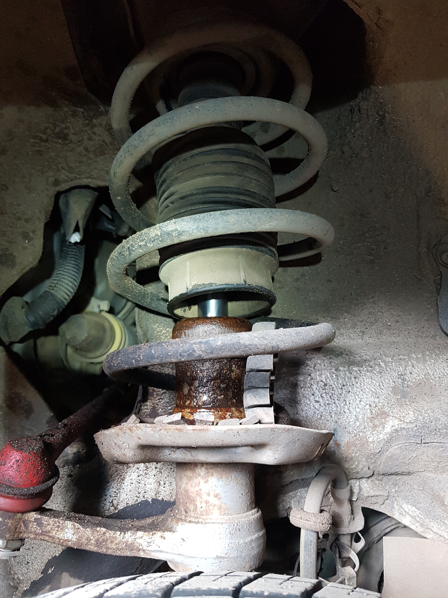 Пробитый амортизатор. Полиуретановая ставка на стойку продольно поперечно киа спектра. Пробивает амортизатор. Пробивает амортизатор. Пробивает амортизатор.