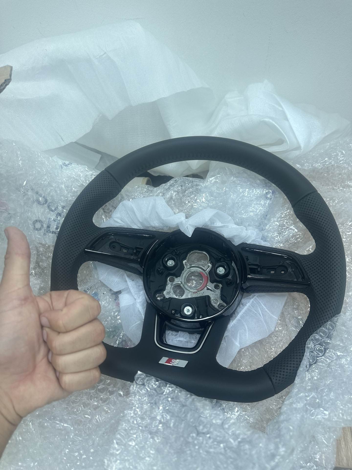 Заказал скошенный руль с перфорацией — Audi A5 Sportback (2G), 2 л ...