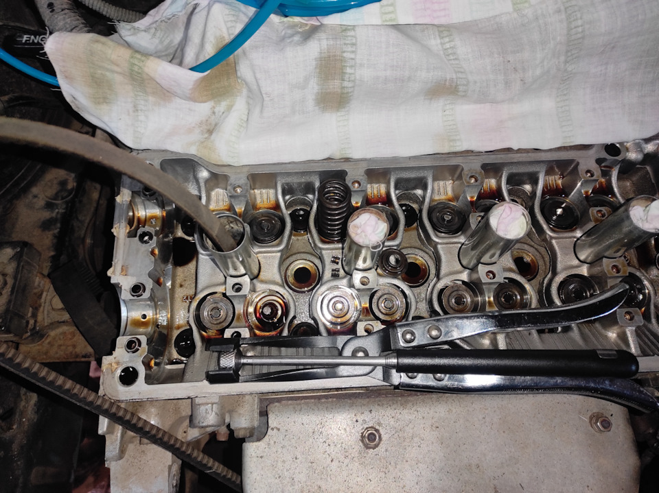 Фото в бортжурнале Toyota Carina E