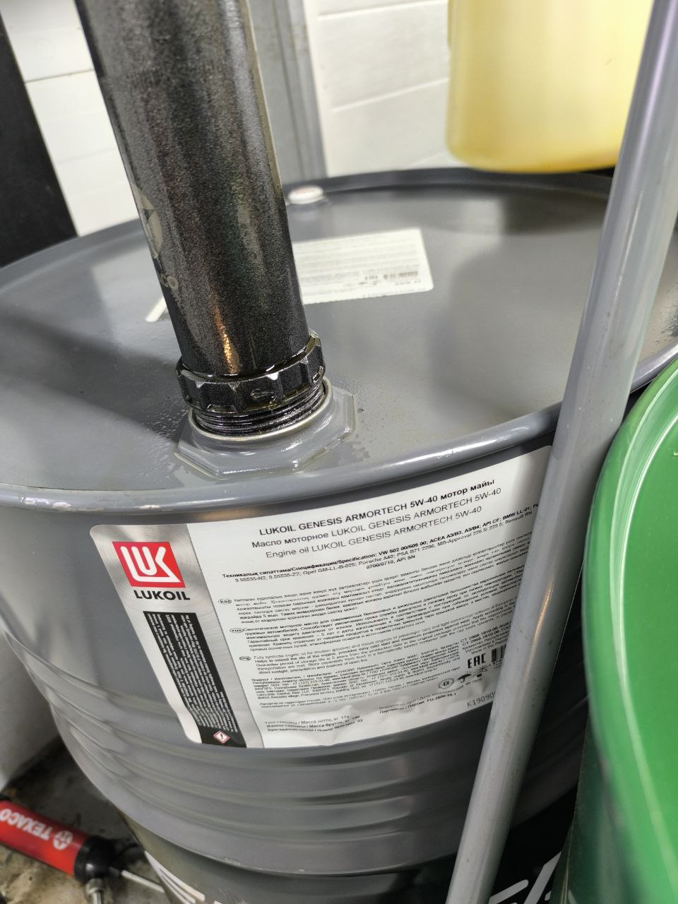 Фото в бортжурнале Skoda Yeti. Запчасти на фото: K19090