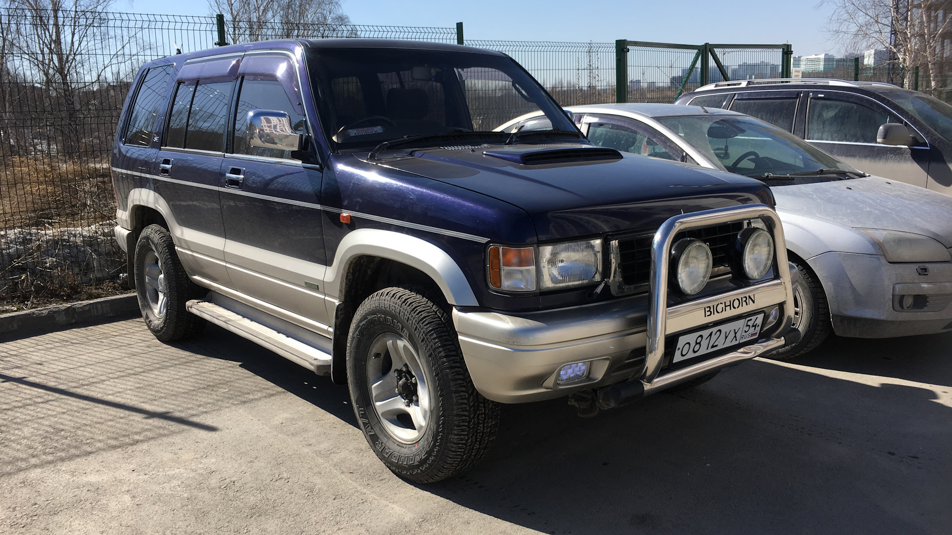 Исузу бигхорн. Isuzu Bighorn. Исузу Бигхорн 1997. Isuzu Bighorn 3.1. Isuzu Bighorn 1997.