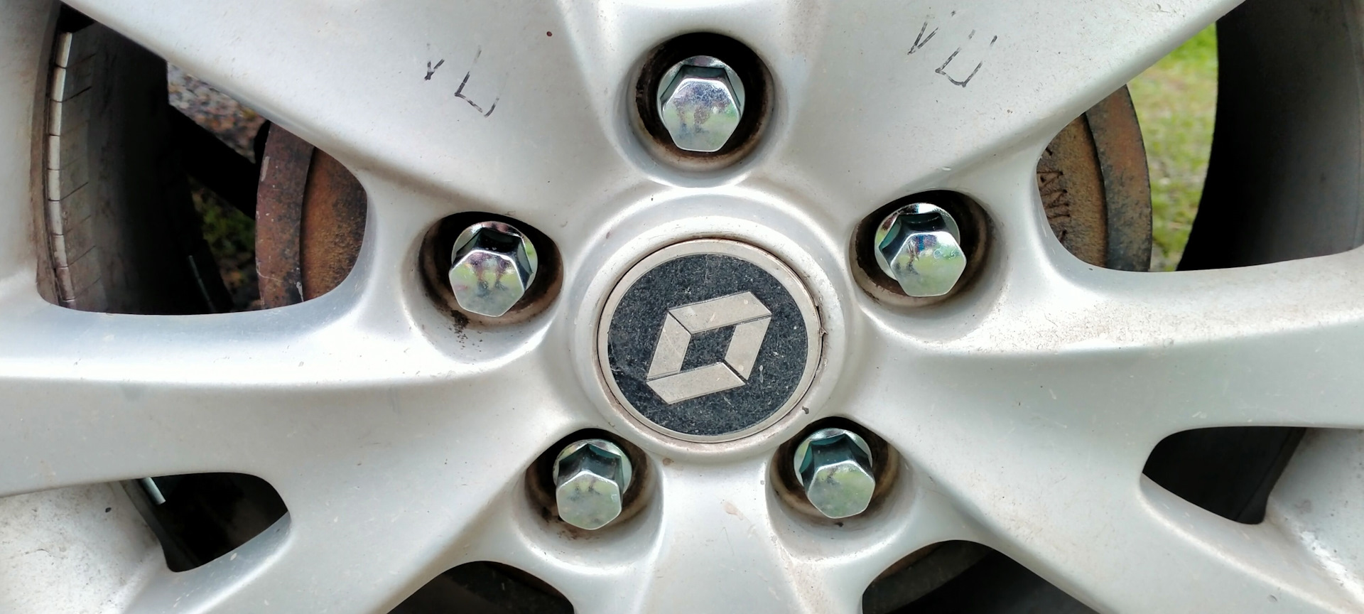 🔩 Колёсные болты для Рено Дастер – BE4020 от ZEKKERT — Renault Duster ...