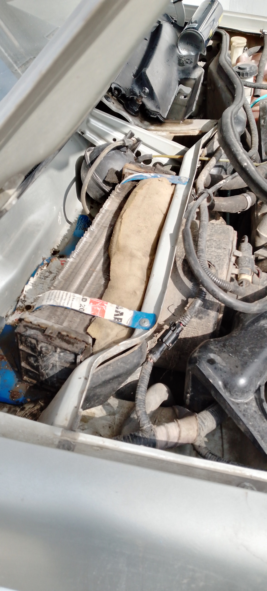 Дополнительный радиатор отопителя. — Daewoo Nexia (2G), 1,5 л, 2003 ...