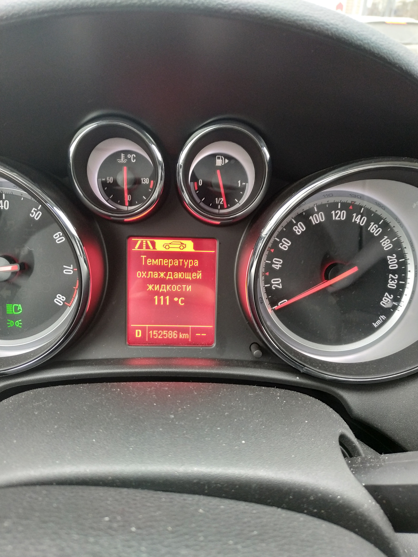 Кипит опель. Приборная панель Opel Astra j, датчики антифриза. Opel Astra h рабочая температура двигателя.