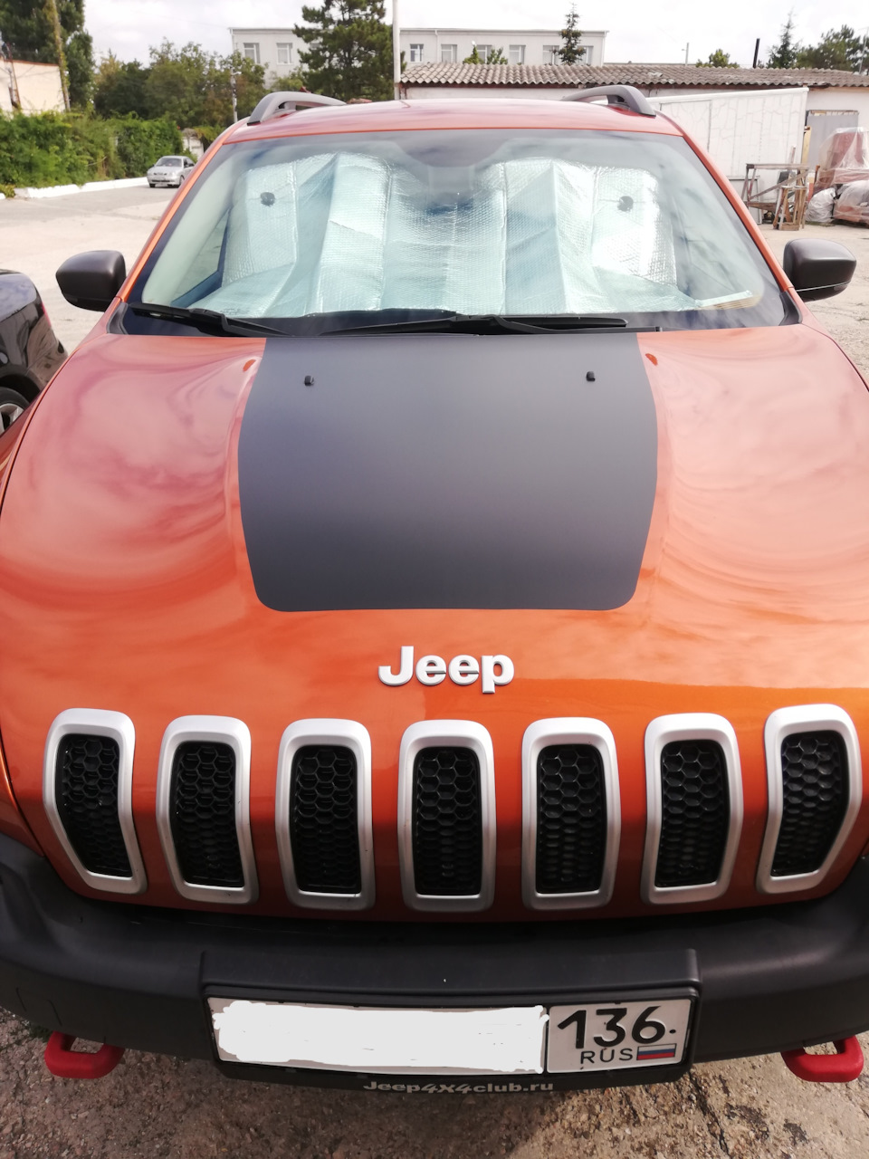 Модный капот — Jeep Cherokee (KL), 2,4 л, 2014 года | стайлинг | DRIVE2