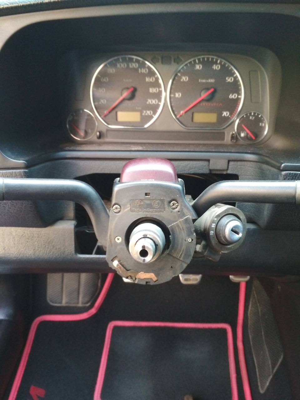 AAAAgG0RuA 960 Как открыть машину без ключа фольксваген венто