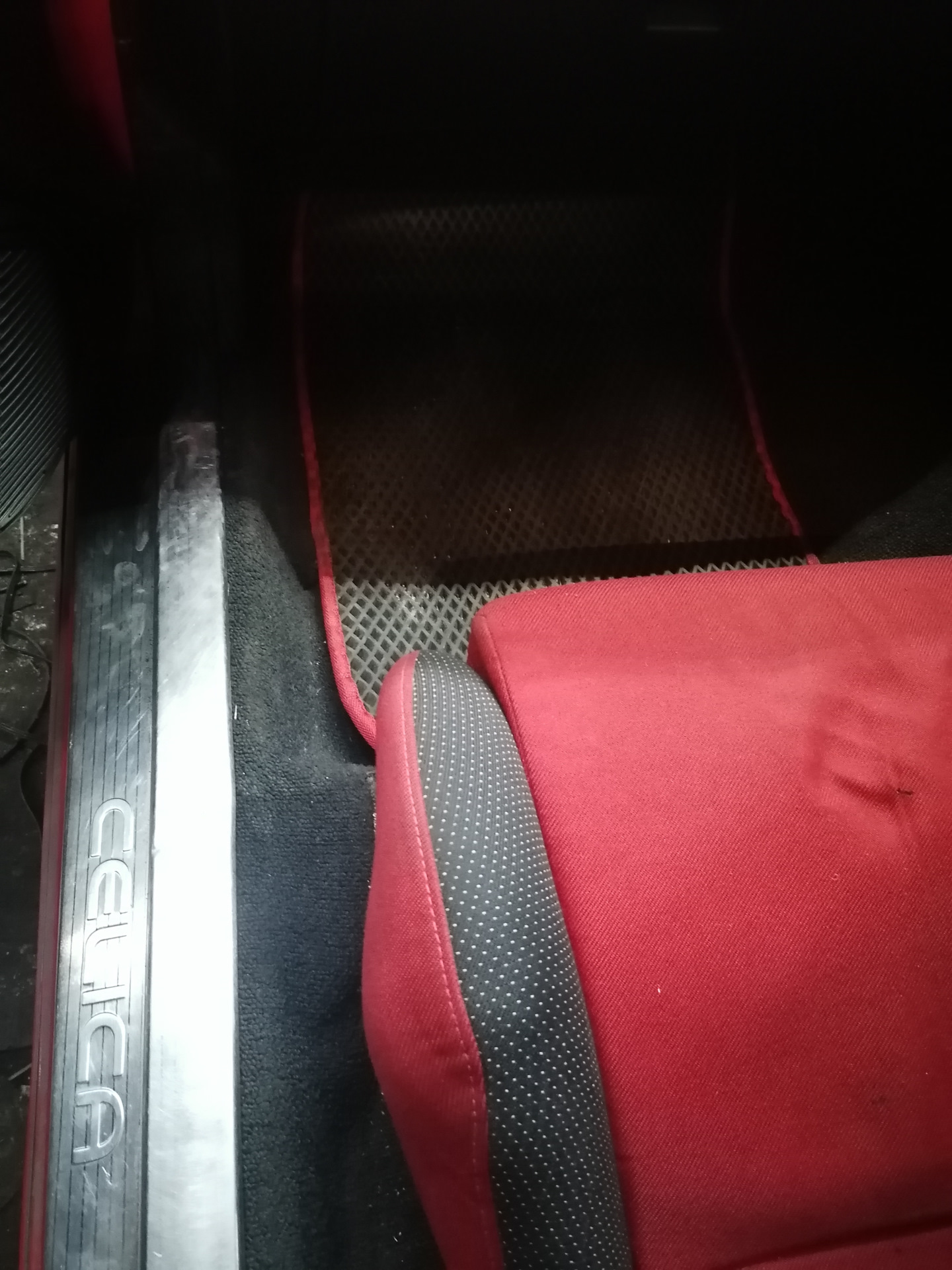 Подключение саба без сверления кузова. — Toyota Celica (200), 2 л, 1999 ...