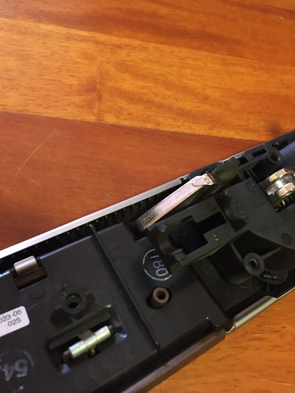 Плохо открывается водительская дверь из салона. — Volkswagen Touareg ...