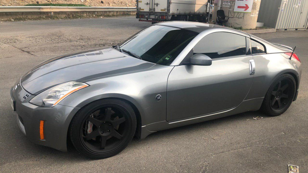 Ниссан 350z с ламбо дверями