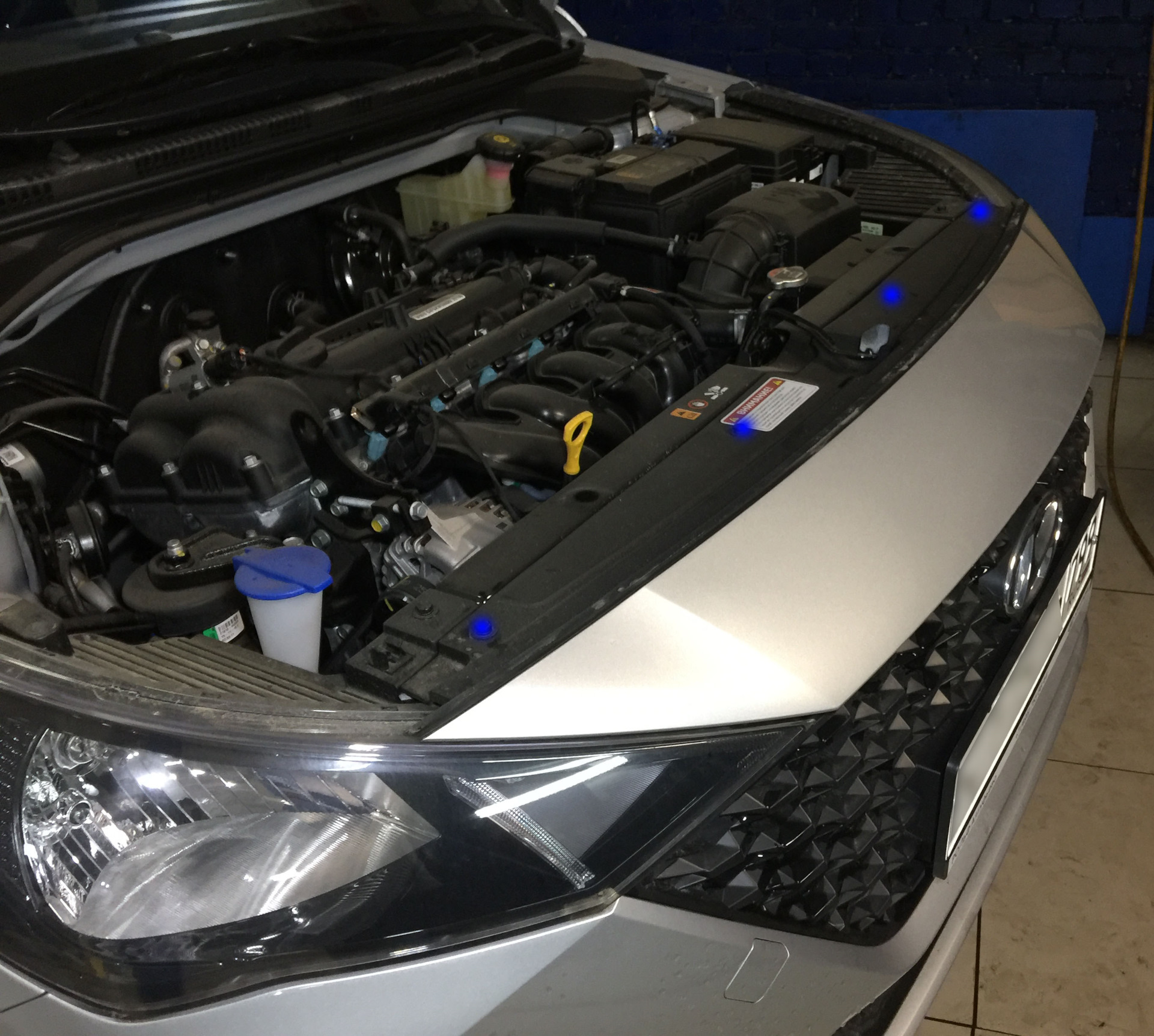 Как снять бампер солярис 2021 Установка сетки в бампер - Hyundai Solaris (2G), 1,6 л, 2020 года стайлинг DRIVE