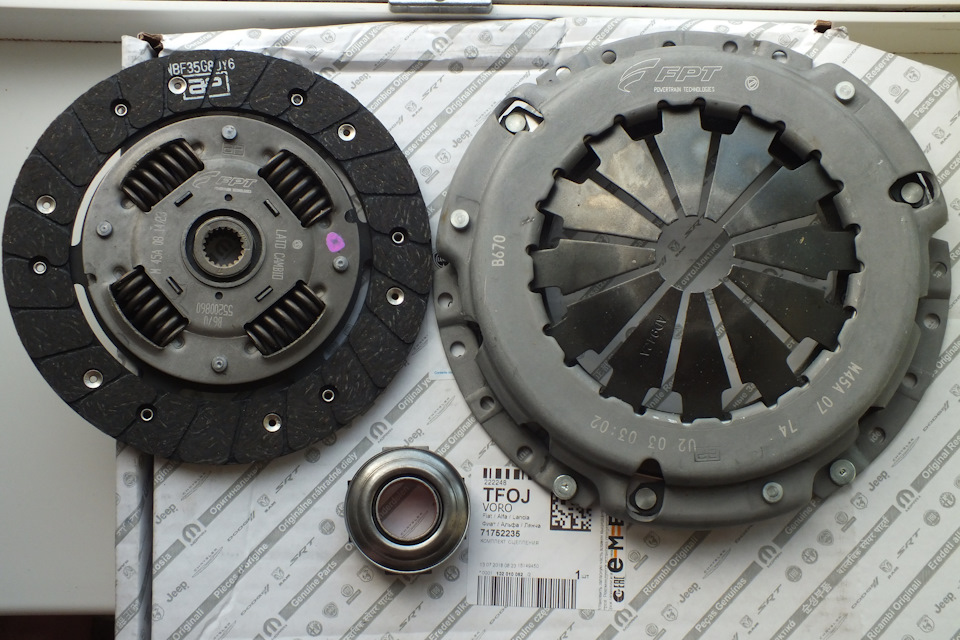 KIT FRIZIONE ORIGINALE VALEO FIAT PUNTO 1.2 8V II E III SERIE - Foto 2