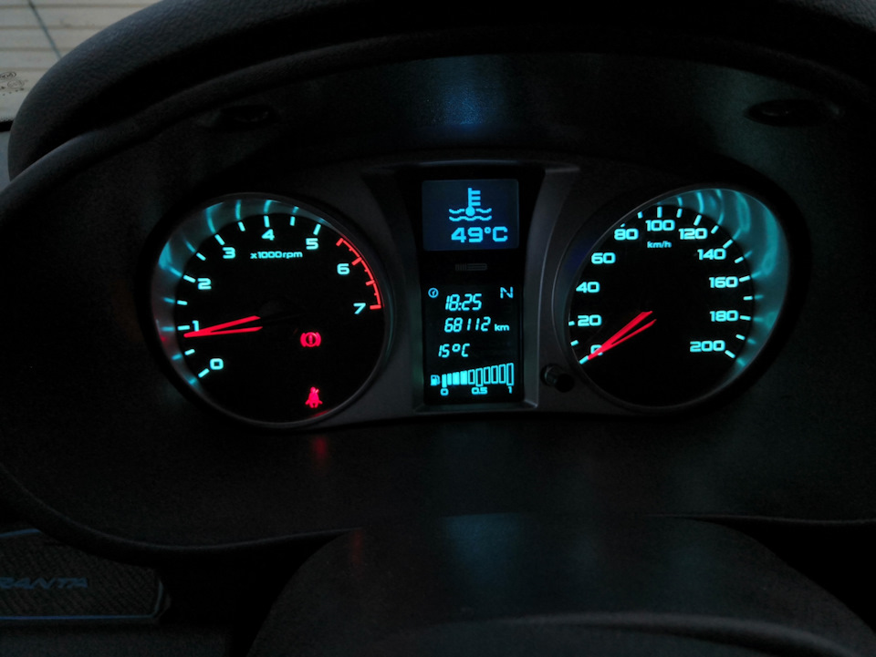 Пробег зафиксировал) — Lada Granta liftback (1G). Found on photo: N5290