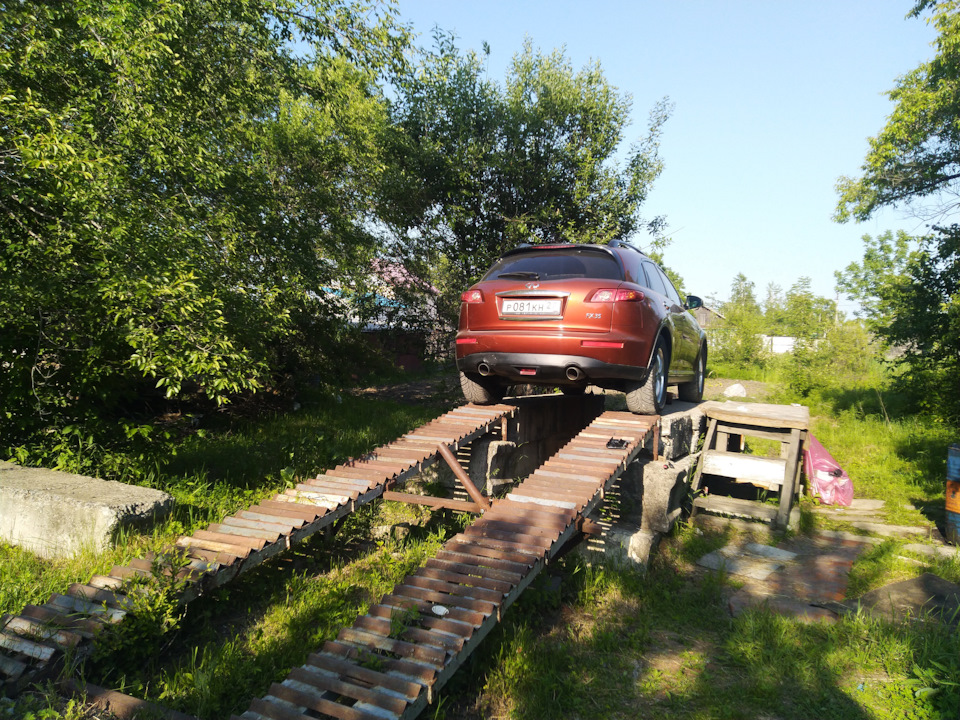 Фото в бортжурнале Infiniti FX (1G)