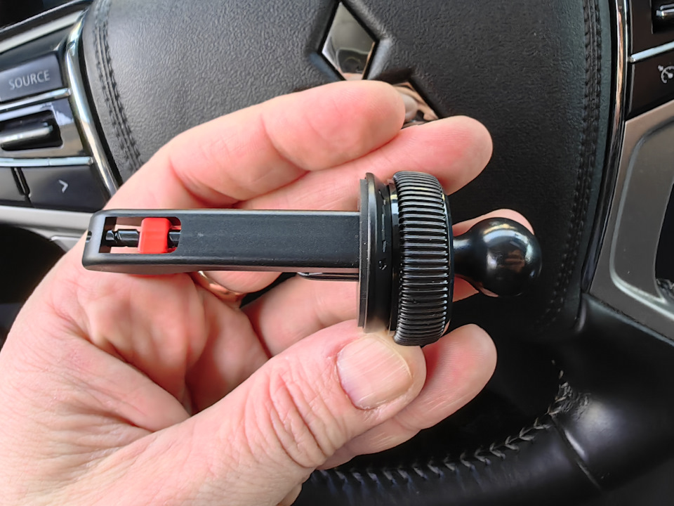 12 — Mitsubishi Outlander (3G)