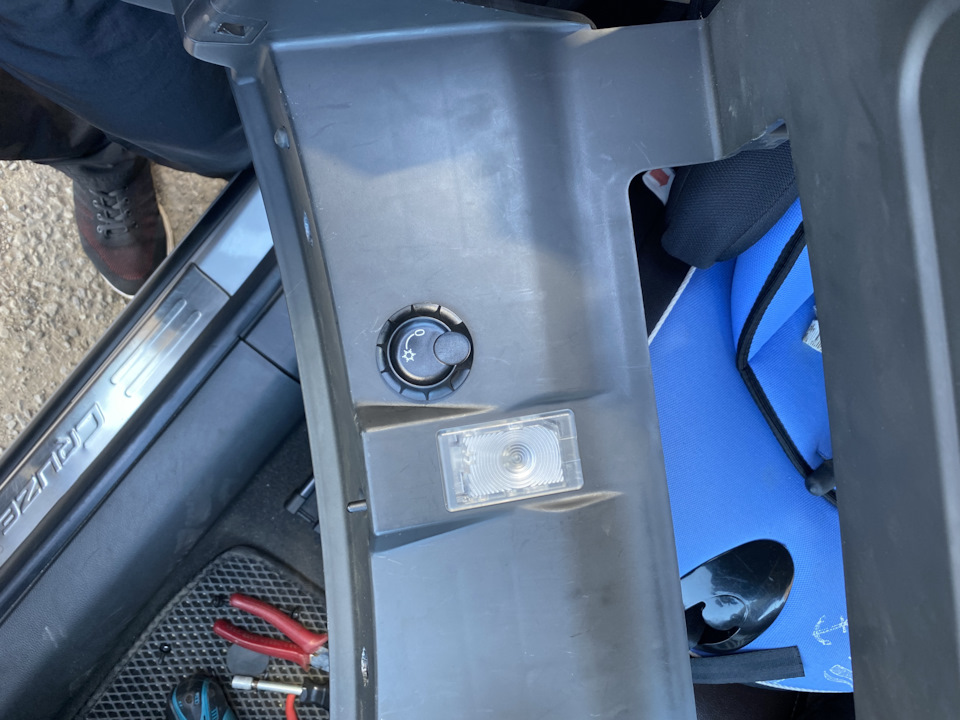 Охлаждаемый перчаточный ящик — Chevrolet Cruze Station Wagon, 1,8 л ...