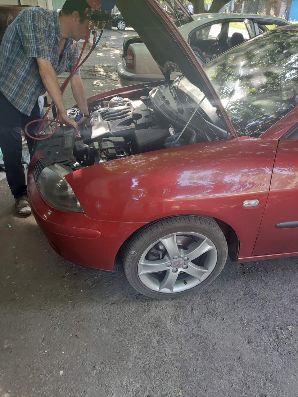 Неожиданная поломка. Порвался тросик газа. — Subaru Forester (SG), 2,5 ...