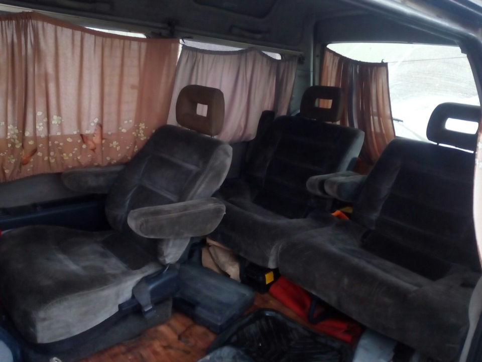 Подголовники от Лит Айс в салон. — Toyota Town Ace (2G), 2 л, 1990 года ...