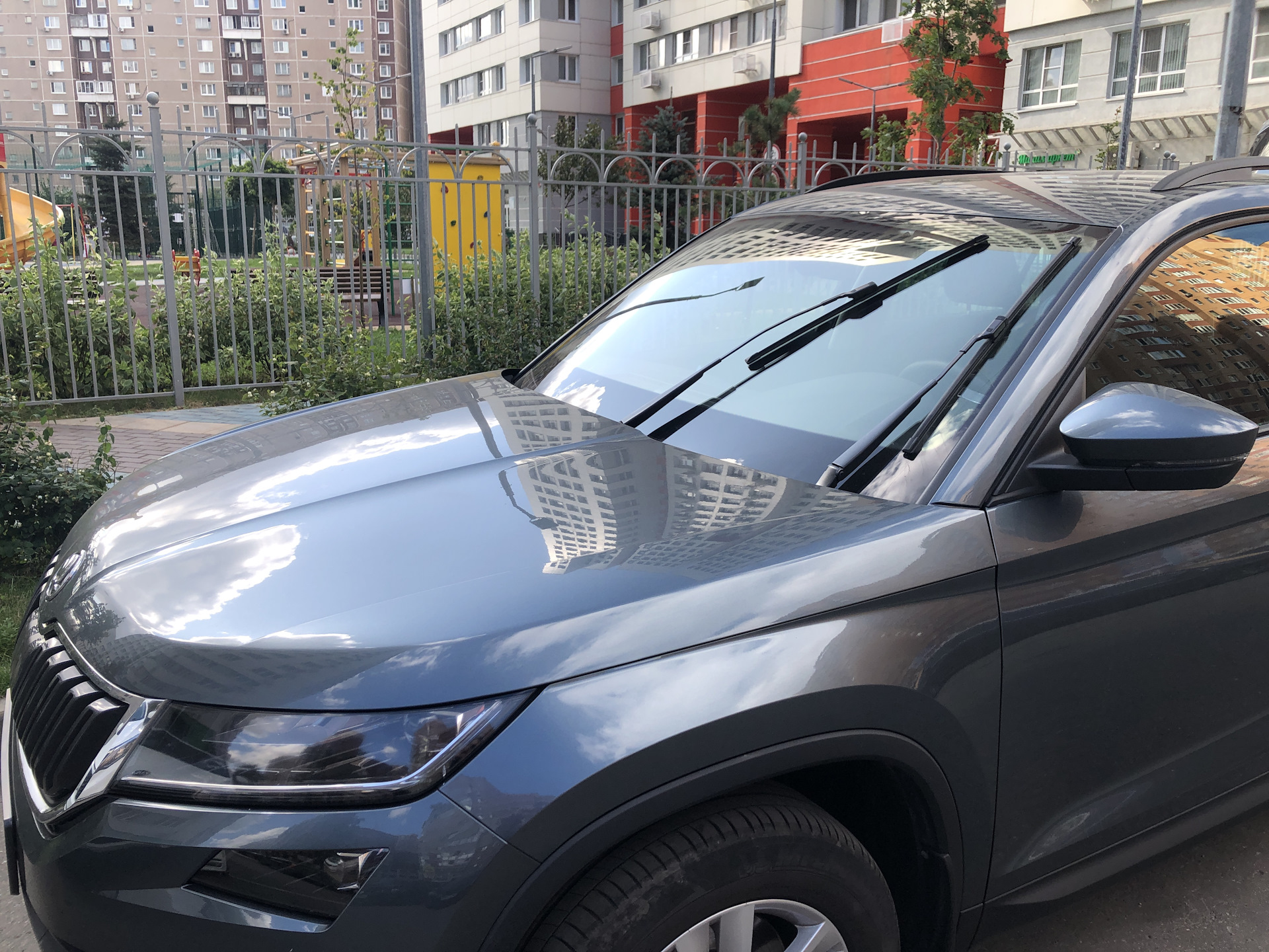 Регулировка веерных форсунок омывателя — Skoda Kodiaq (1G), 2 л, 2017 ...