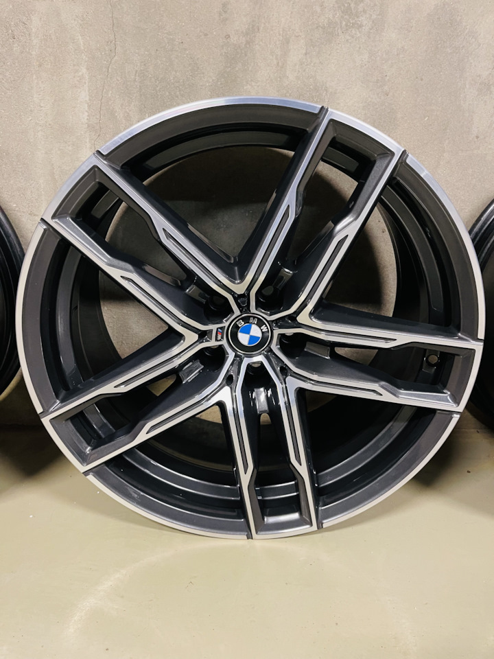 Литые диски BMW OEM 10,5Jx20 ET28 5x112 на BMW M5 (F90). | 183 000 ₽ в ...