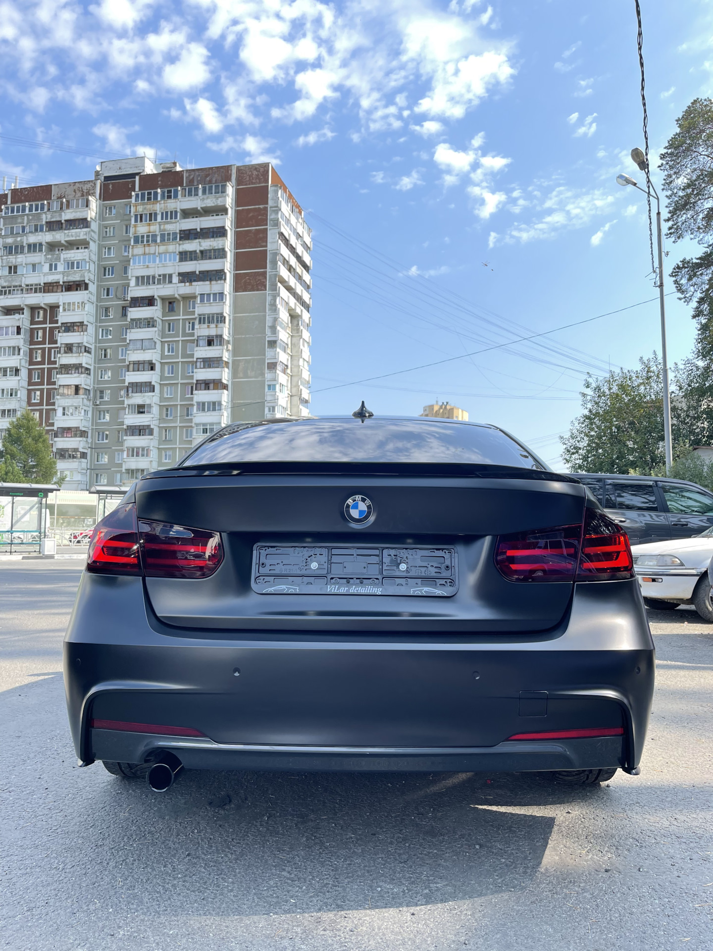 BMW f30 черный сатин