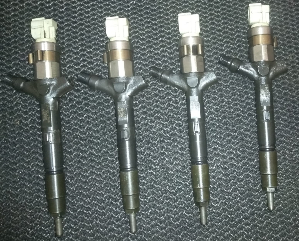 D4D Форсунки Тойота 2.0, 23670-27010, 23670-27030, 23670-27020 фишка на ...