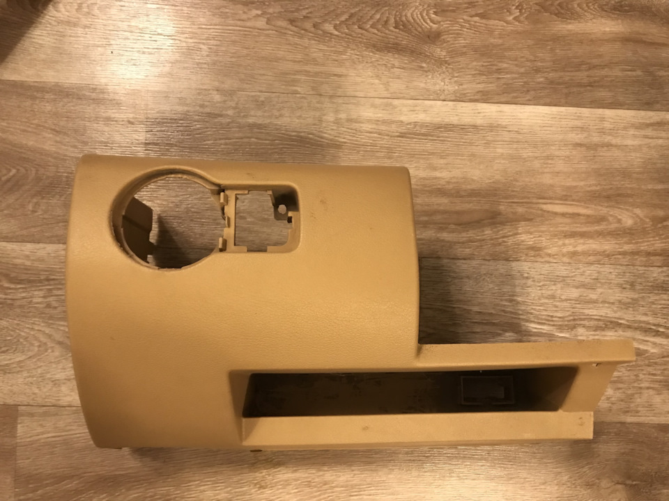 Подрулевой пластик на Skoda Octavia Combi A4 Mk1, Skoda Octavia A4 Mk1 ...