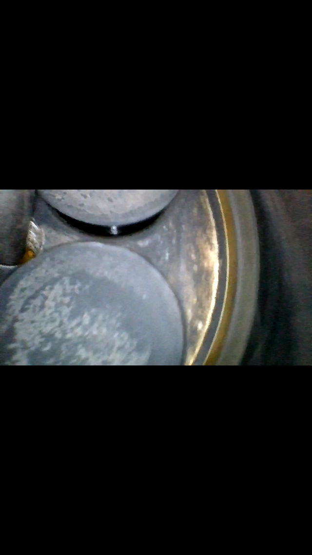 Масло как в «трубу». Жор масла на двс 1.6 — Lada Vesta, 1,6 л, 2017 ...