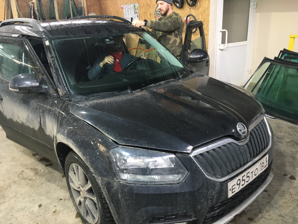 Замена лобового стекла. AGC. — Skoda Yeti, 1,8 л, 2014 года | визит на ...