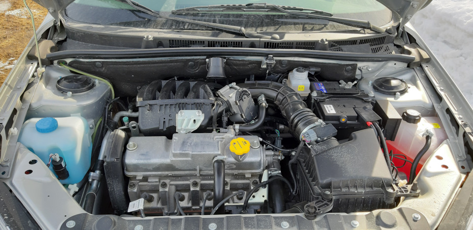 Тонировка + заглушки на стаканы передних стоек. — Lada Гранта Лифтбек ...