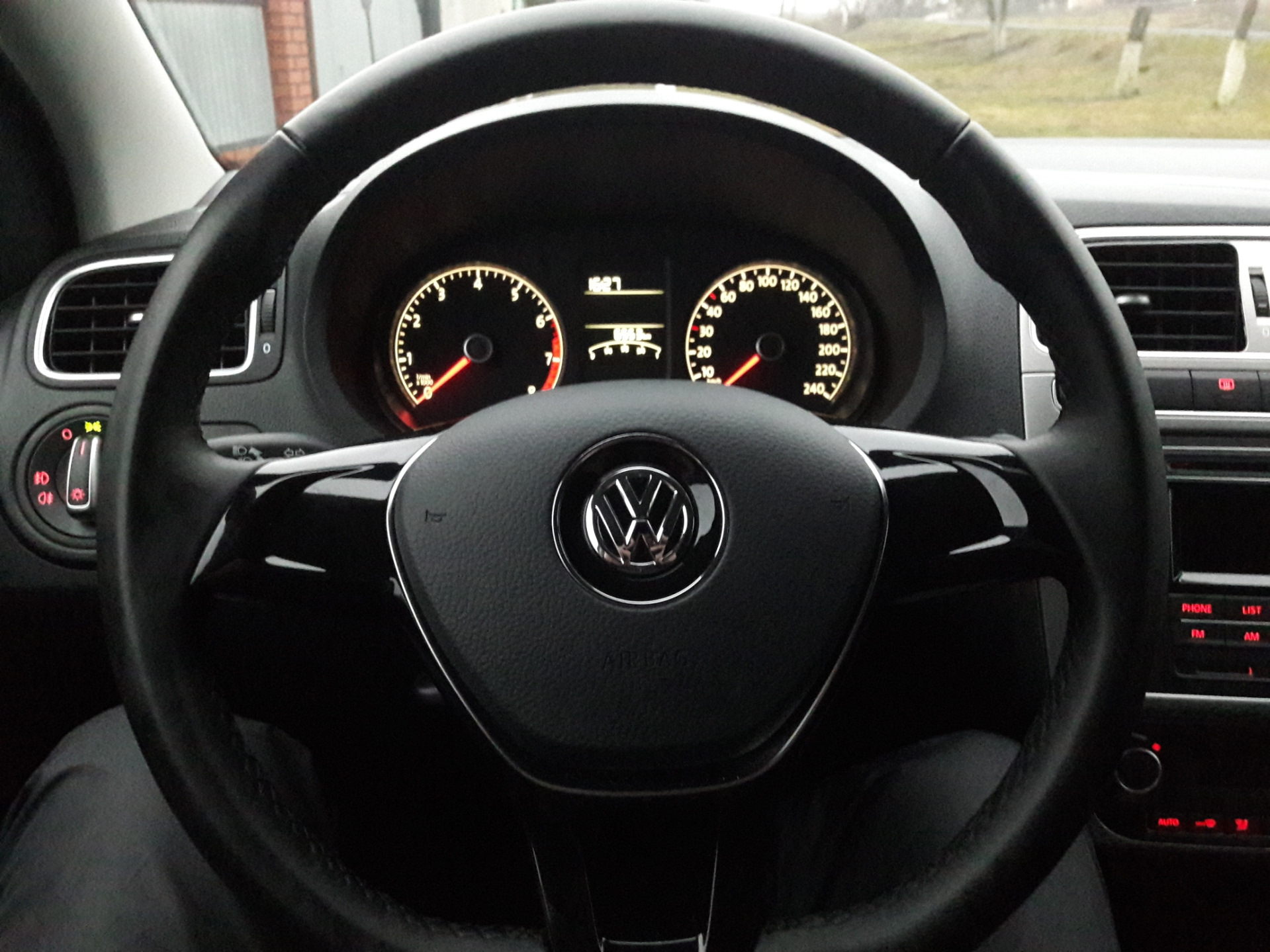 Мультируль VW Polo Sedan 2017 6C0416091BNE74 Отличное состояние.