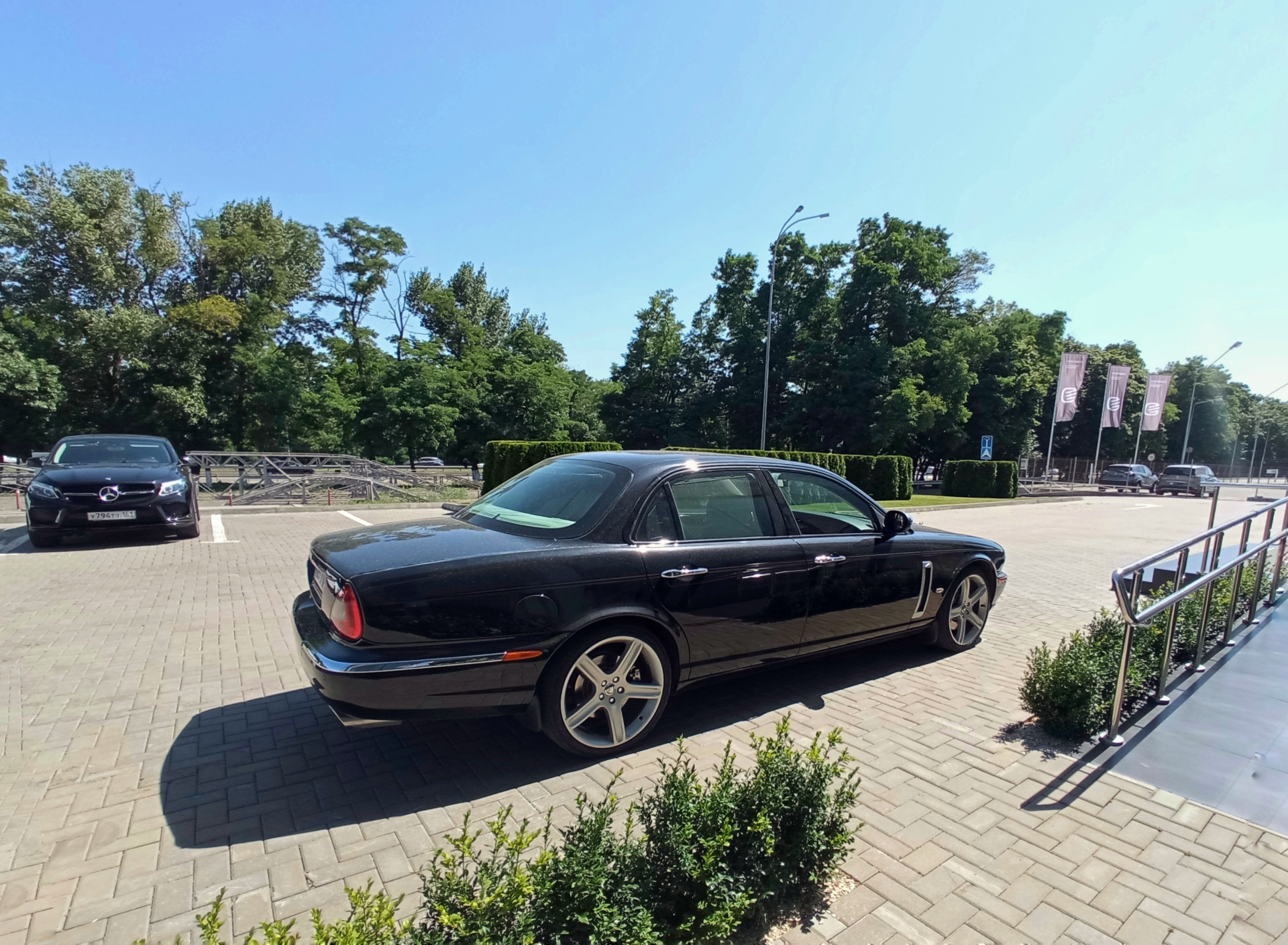 Продано. Всем спасибо 🤝 И главное самой машине — Jaguar XJR (X350 X358),  4,2 л, 2007 года | продажа машины | DRIVE2